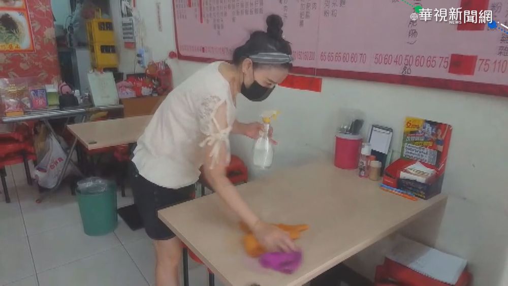 台南餐廳開放內用 須梅花座.設隔板