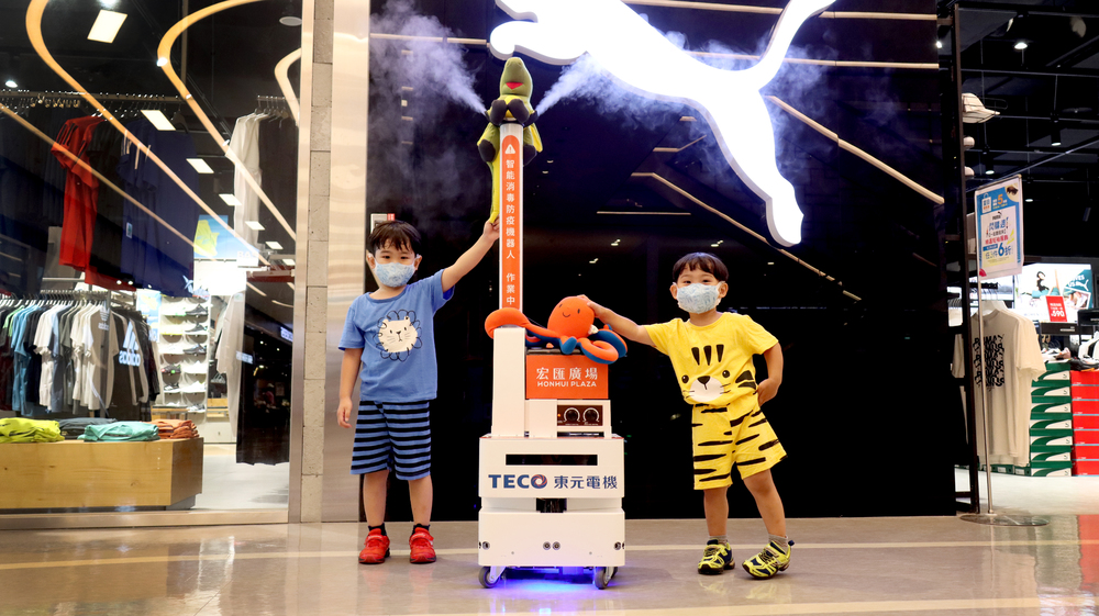 疫情期間展創意！商場推超萌「消毒機器人」吸睛兼防疫
