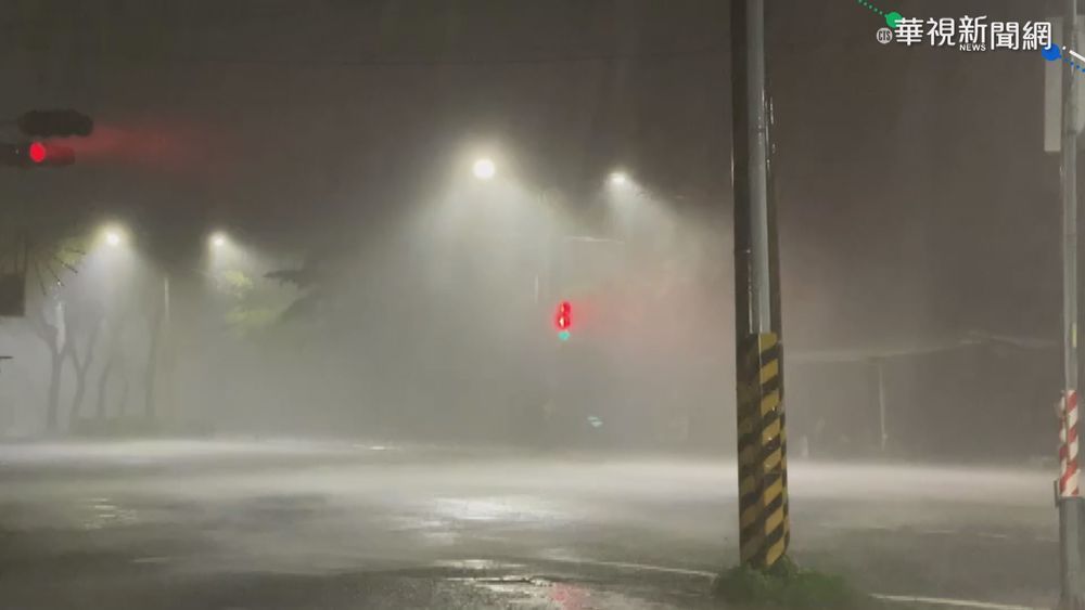 雨勢狂炸南台灣 高雄.台南停班停課