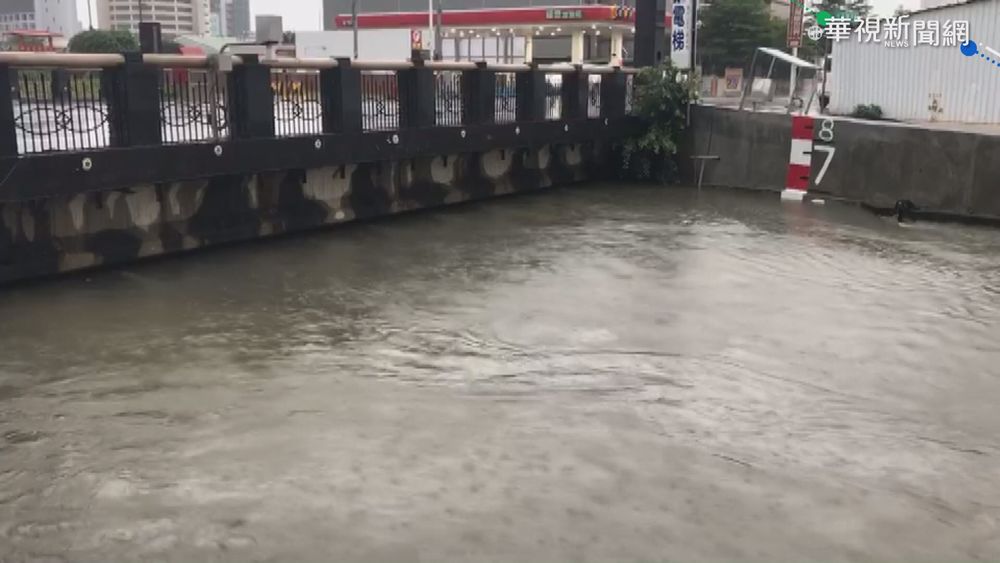 西南氣流挾雨彈襲! 台南多處地區淹水