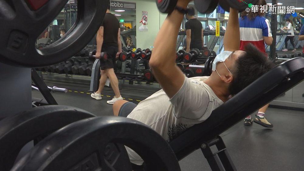 戴口罩"健身"!公衛專家:有足跡未擴散