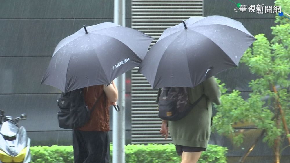 盧碧減弱成熱帶低壓 外圍環流恐致災雨