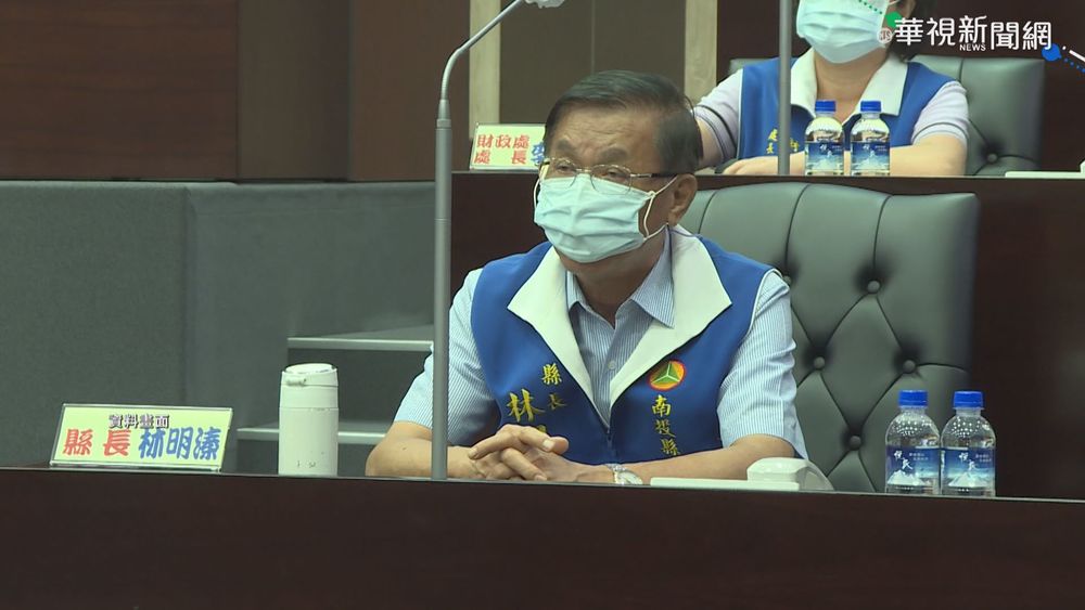 林明溱直入診間 遭民眾質疑特權插隊