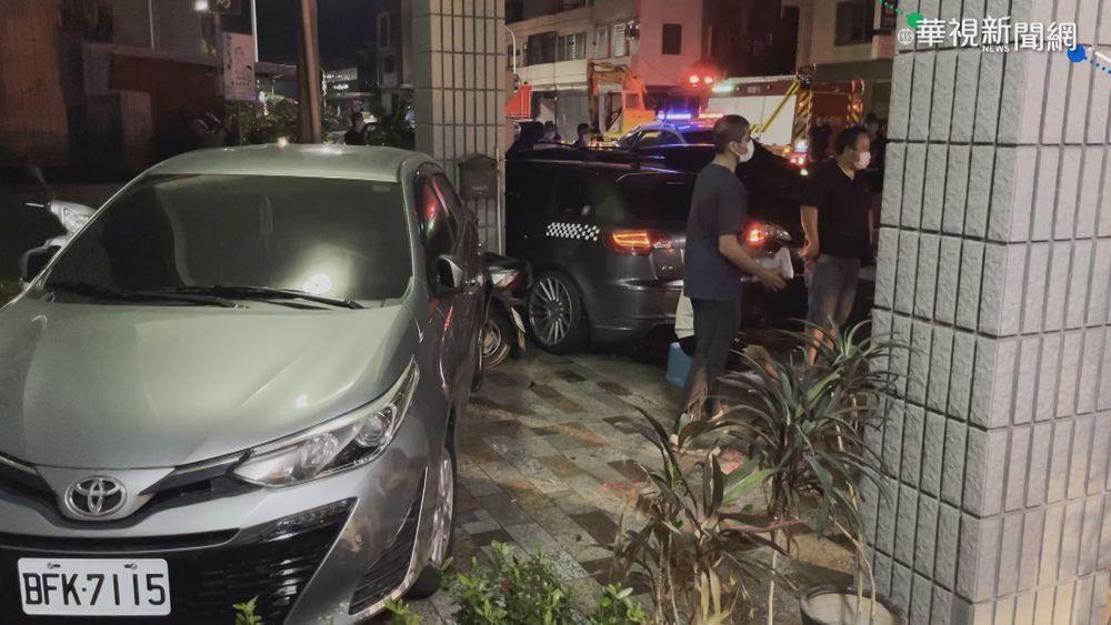 台東兩車碰撞波及民宅 釀1命危2傷