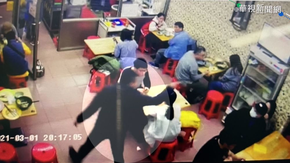 不滿隔壁女客人咳嗽 男恐嚇觸法挨罰