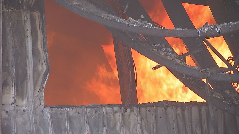 4千坪工廠陷火海竄濃煙 10員工驚逃