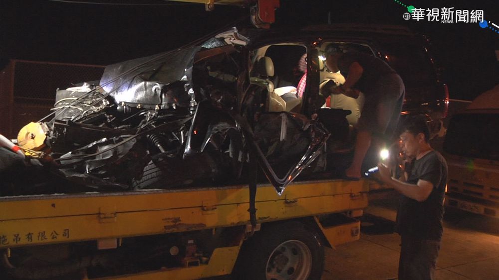 轎車撞工程車3傷 2無生命跡象1童獲救