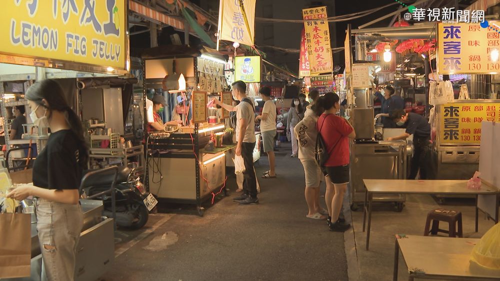 瑞豐夜市驚傳熄燈? 攤商收停業公告單