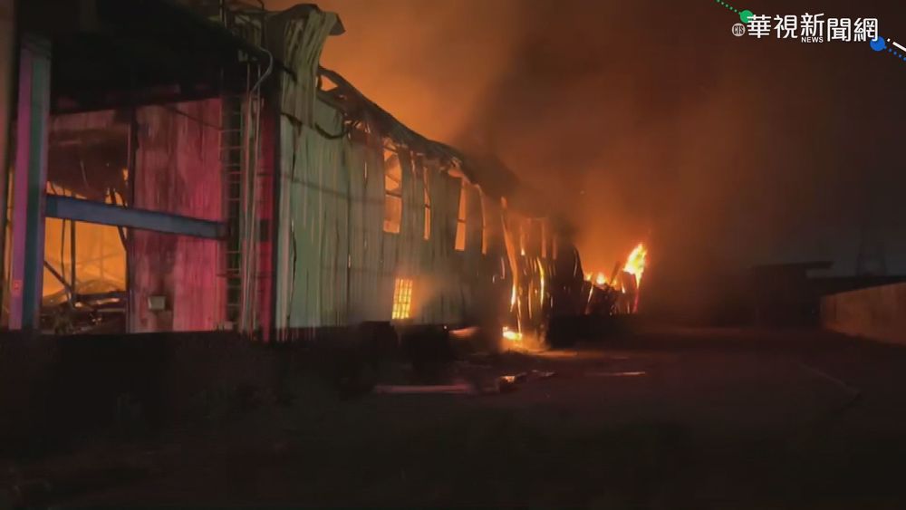 家具倉庫慘遭祝融 展示櫃付之一炬
