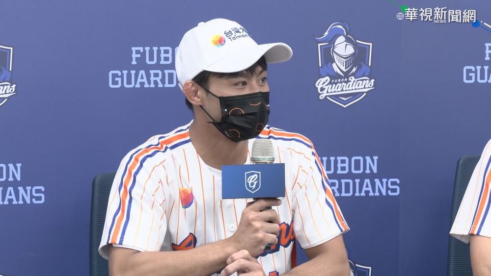 楊勇緯中職開球處女秀 教排灣族語