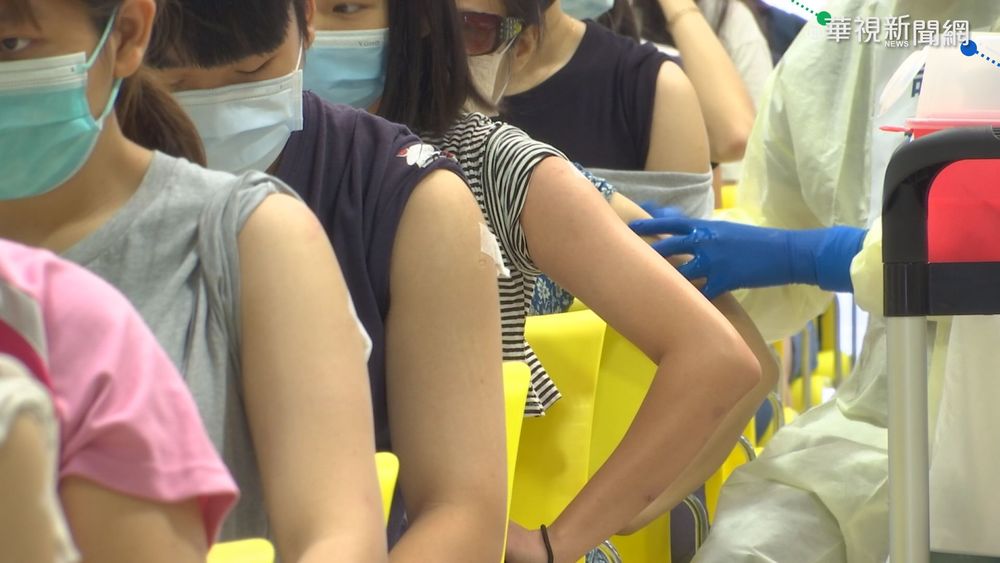 大學防疫 實體課限80人.健檢擬納快篩