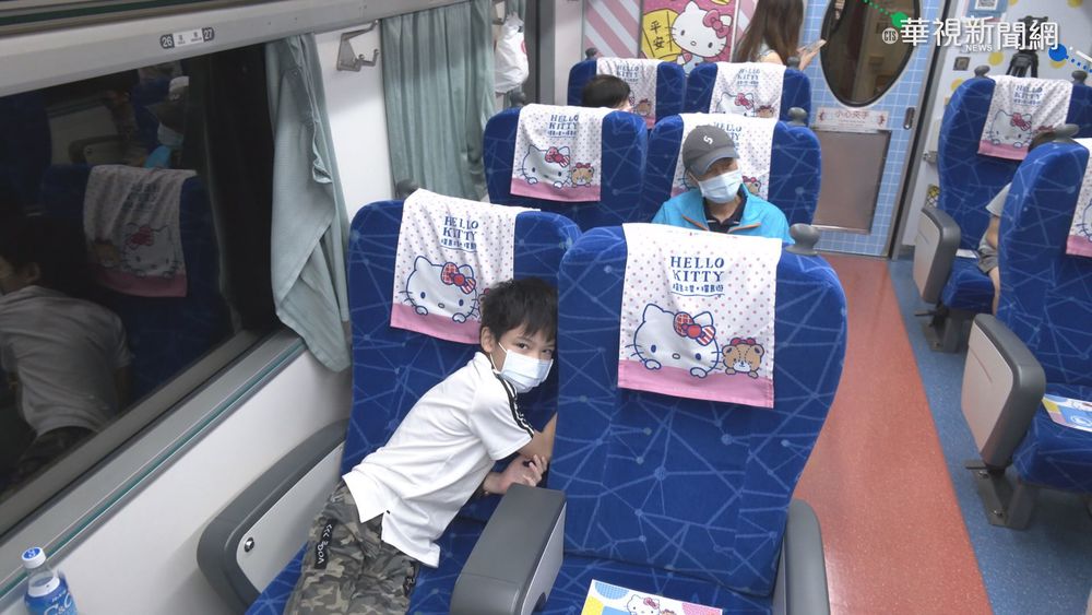 車廂玩抖音穿制服熱舞 女列車長惹議