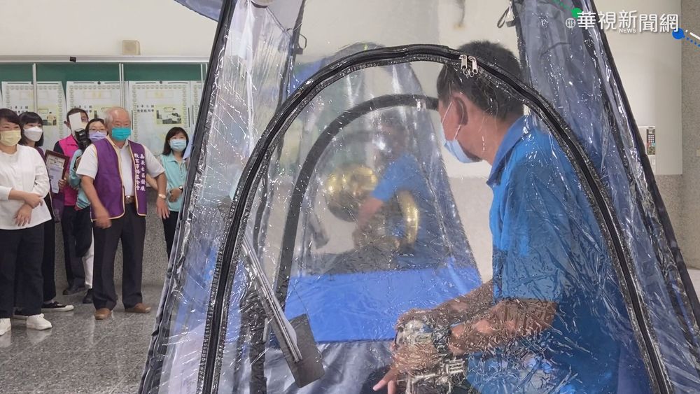 管樂班設個人帳篷 "防疫蛹室"避飛沫