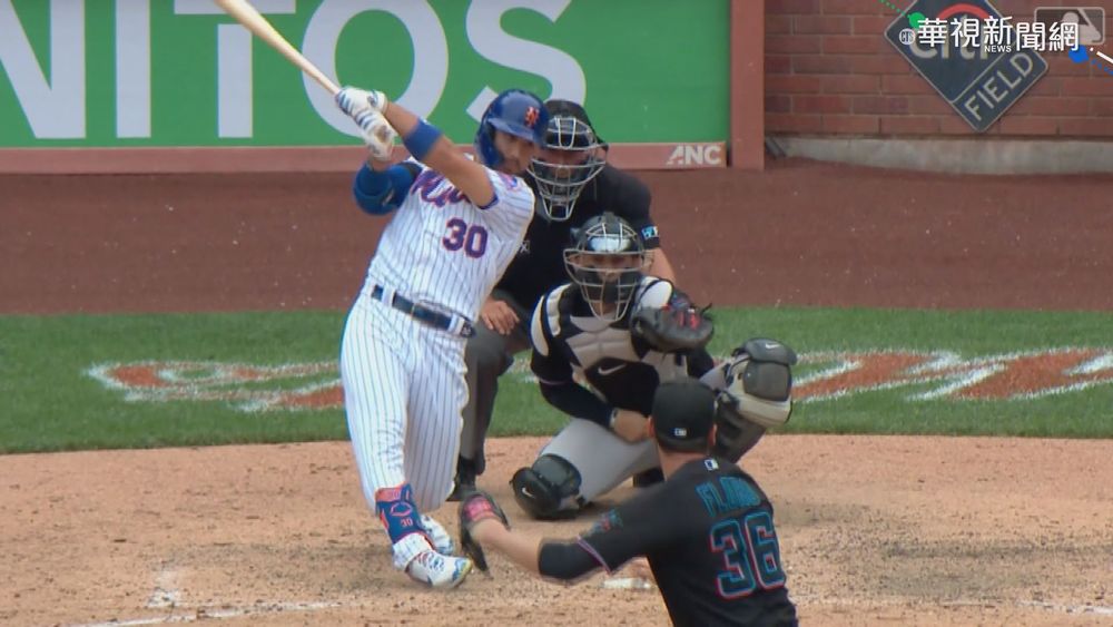 對球迷比"倒讚"報復 大都會球星道歉