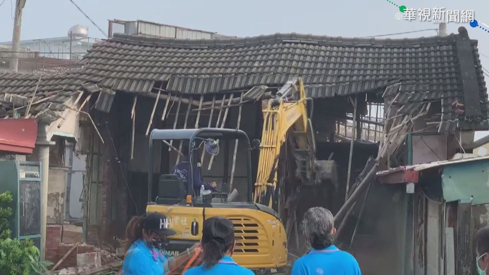 嬤孫六口擠3坪"危屋" 義工團出任務
