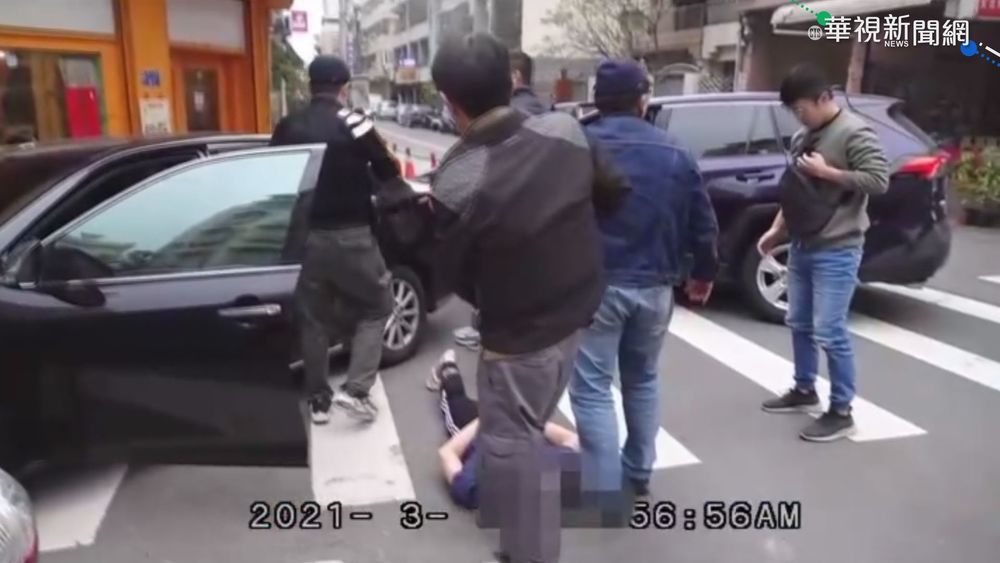 "捉我要跟緊" 黑幫開直播嗆警7人遭逮