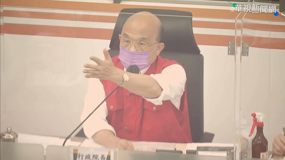 蘇揆赴應變中心 喊"水庫飽飽的較好"