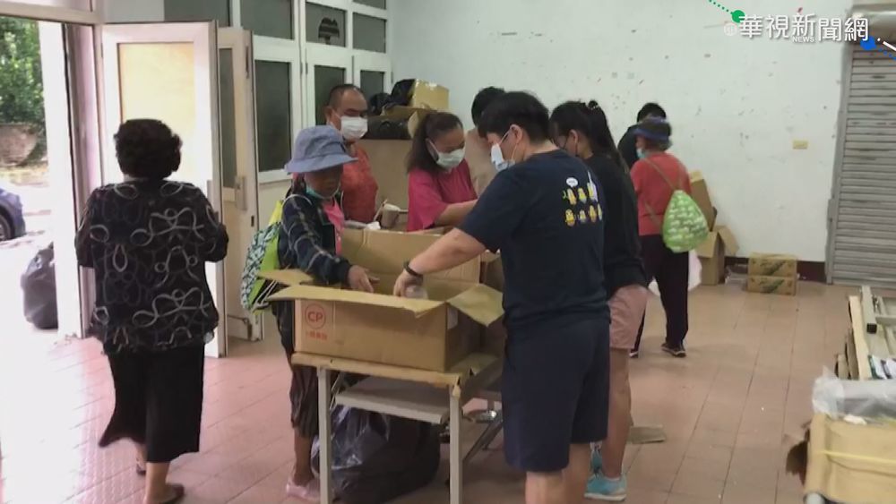 憂颱風釀土石崩落 滿州鄉部落急撤