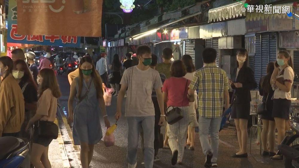 璨樹漸北上遠離 羅東夜市湧現人潮