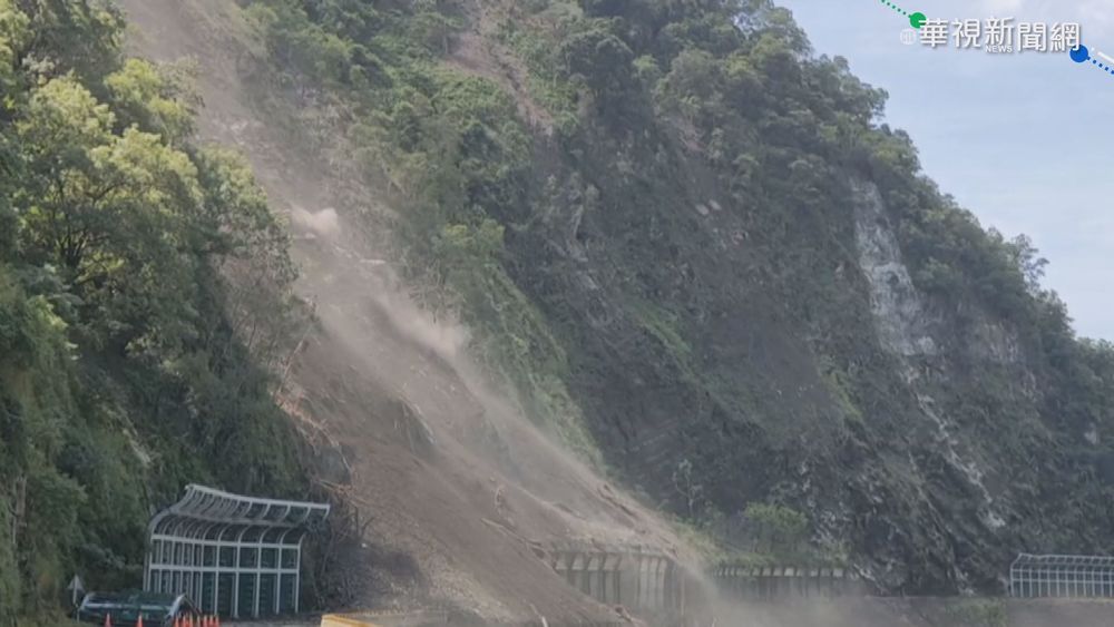 梅蘭明隧道落石 桃源復興里雙邊受阻