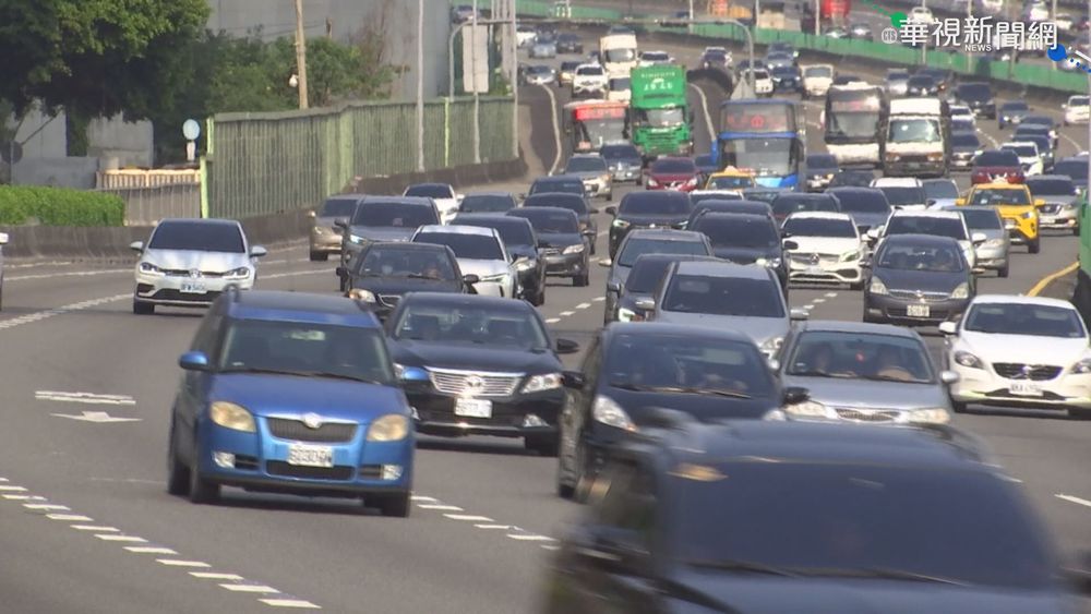湧車潮! 國一南下69K清晨時速不到20