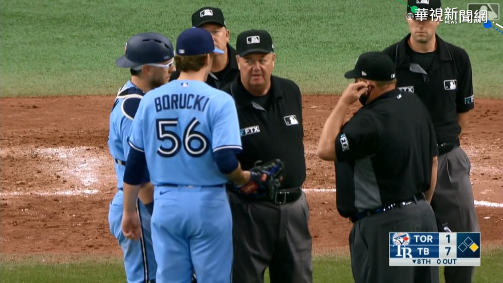 不講武德? 光芒Kiermaier撿走藍鳥戰術卡