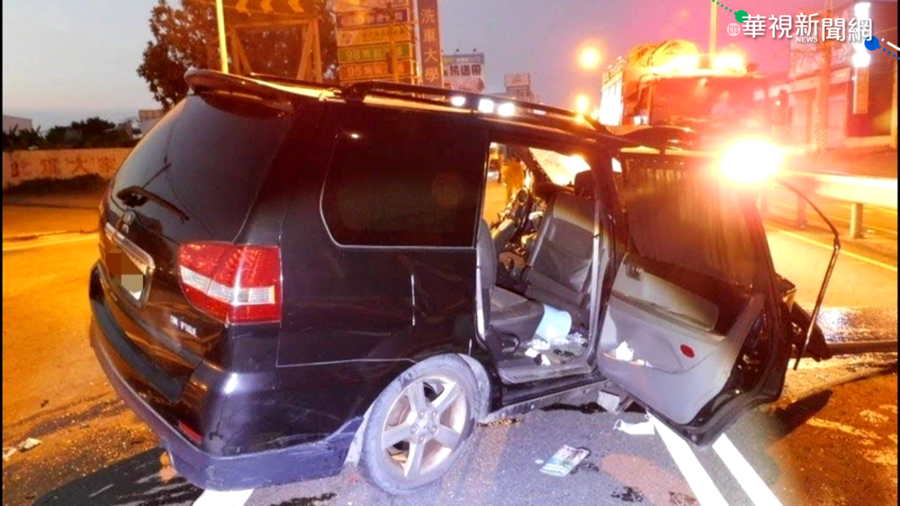 林園分局偵查佐酒駕 自撞安全島命危