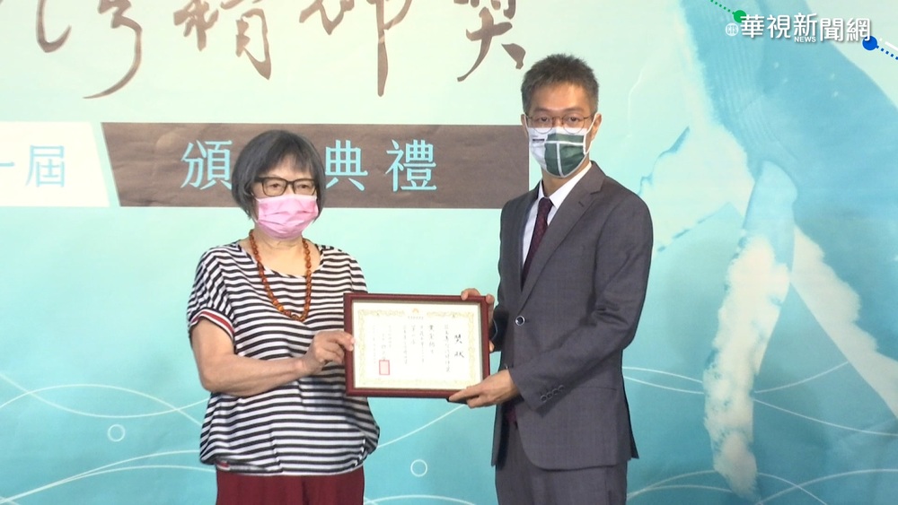 獲首屆"台灣精神獎" 黃崇祐:盼推新憲