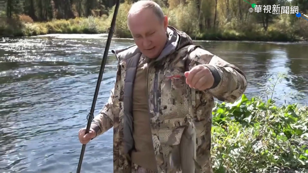 普丁結束自我隔離生活 出關釣魚露營