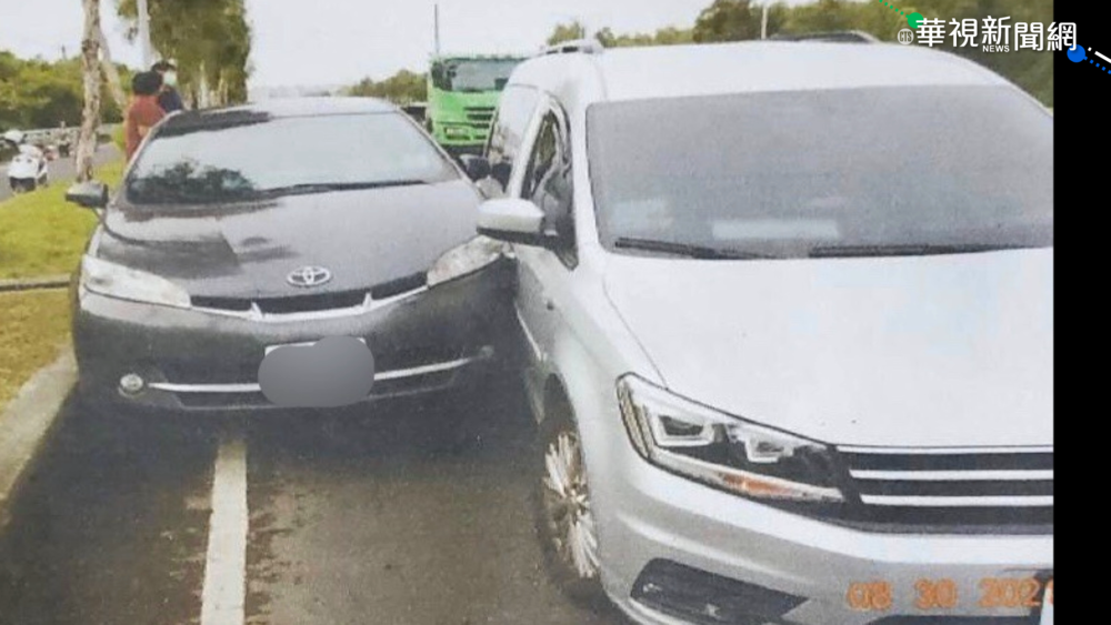 男酒駕上路開到睡著 小黃司機關心挨撞