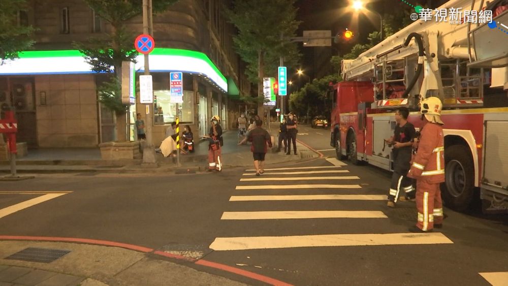 社區大樓凌晨竄火 一家4口一度受困