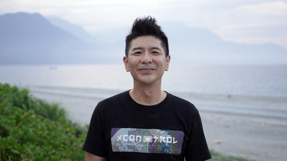 允諾盛裝戰袍走金鐘星光！荒山亮期許為「台灣好滋味」團隊拿下生活風格節目獎。