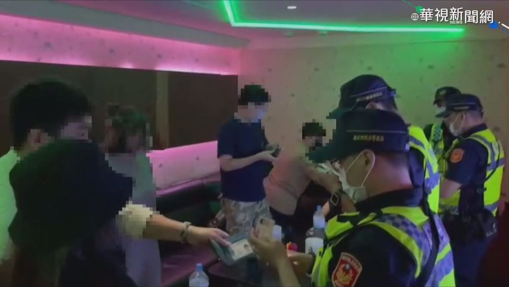 新北15家KTV復業 民眾K歌好開心