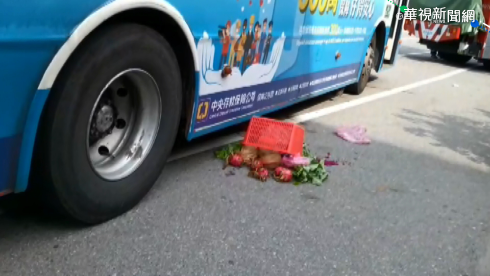 疑搶搭公車! 7旬阿嬤慘遭捲入車底