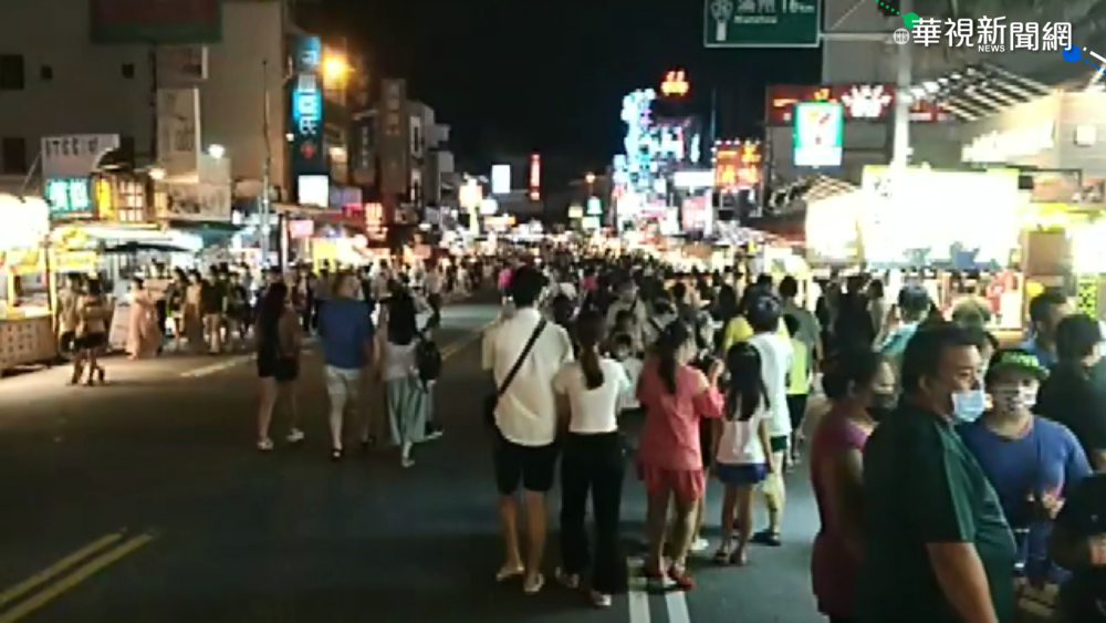 墾丁大街湧人潮 自治會勸戴罩遭嗆"瘋子"