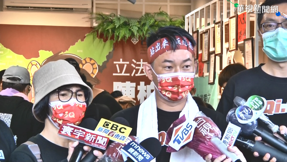 陳柏惟冒雨行腳 10天百小時爭選民支持