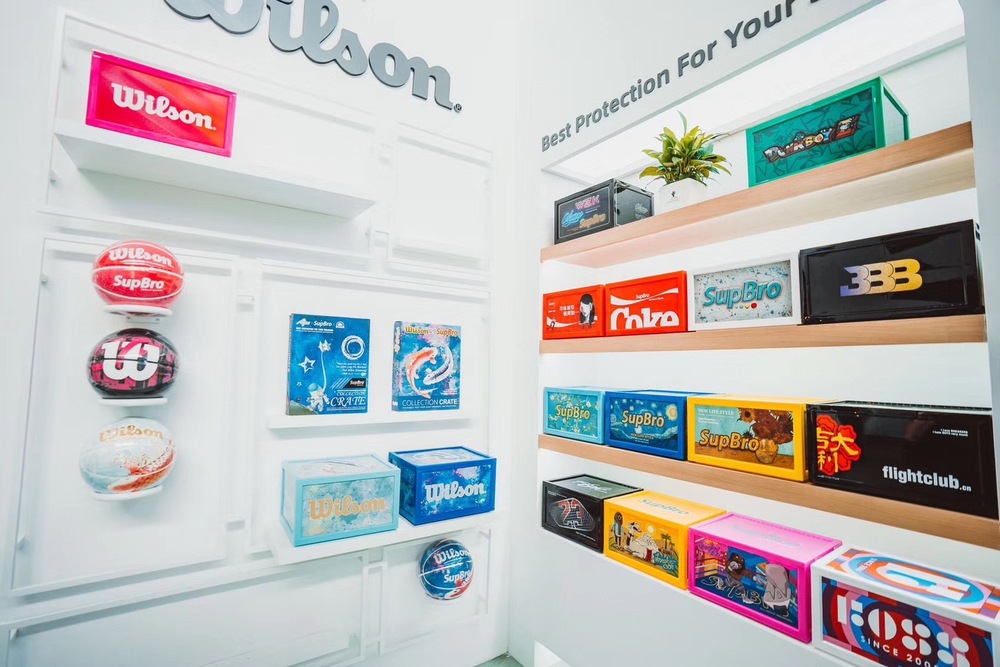 中國青年瘋潮文化 精品「鞋盒」炒近百萬台幣