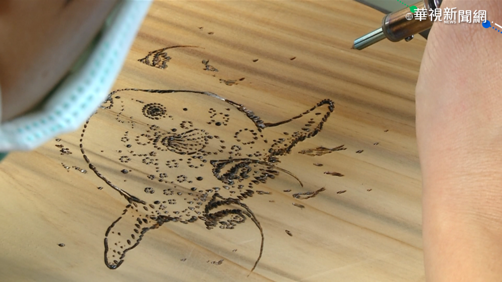 馬筱媛"烙畫"創作 替台灣杉木賦予新生命