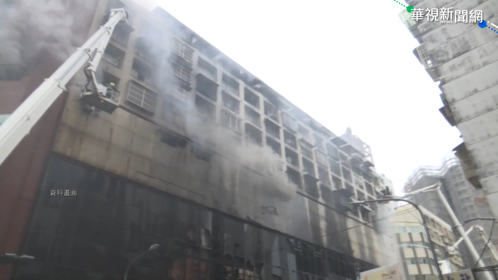 高市稽查老舊複合樓 11棟清17噸廢棄物