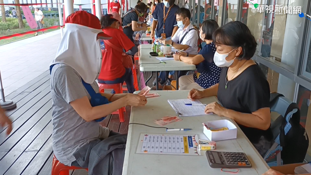 五倍券當香油錢 紫南宮周圍店家業績漲
