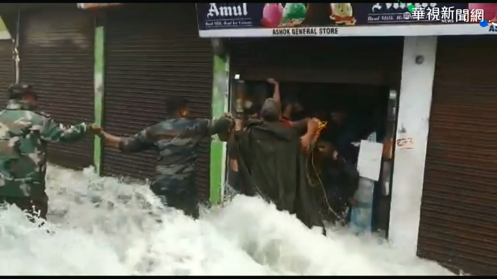 南亞一週暴雨成災 印度.尼泊爾逾200死