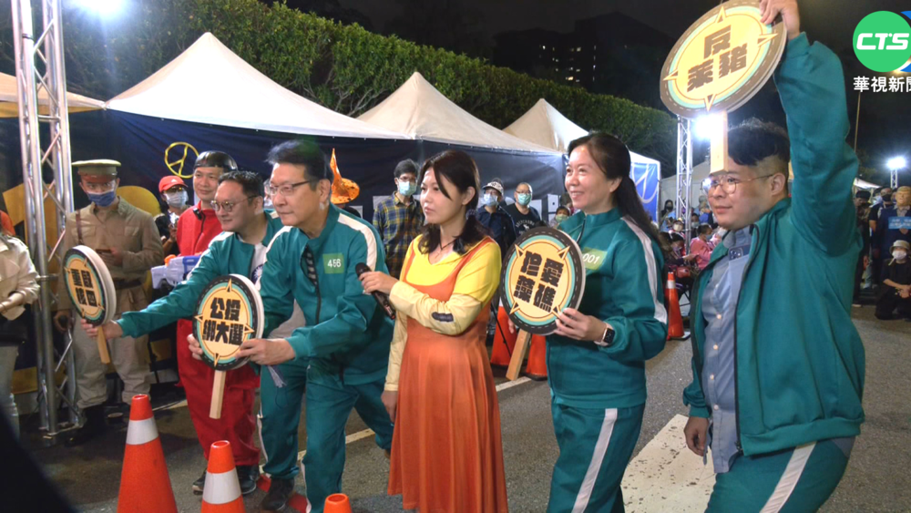 藍營夜宿凱道49天 今辦"公投萬聖趴"