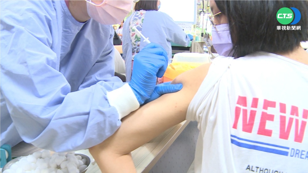 接種AZ孕婦 指揮中心暫不開放混打