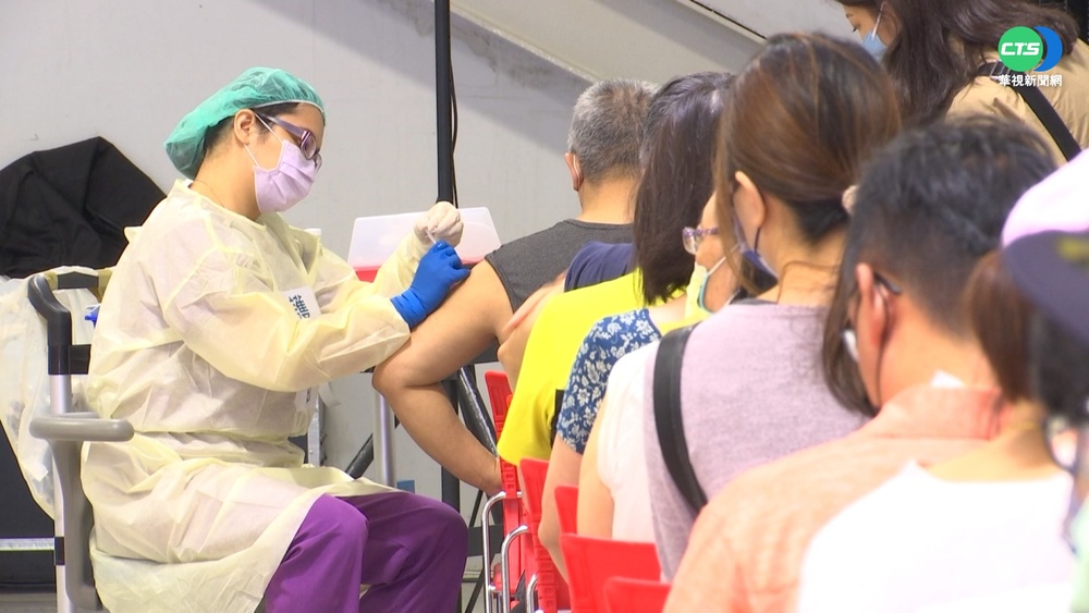 打AZ第2劑等混打?! 醫師:不建議避免風險