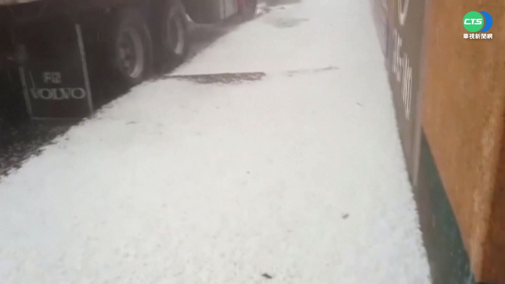 冰雹如暴風雪襲擊 玻利維亞交通大亂