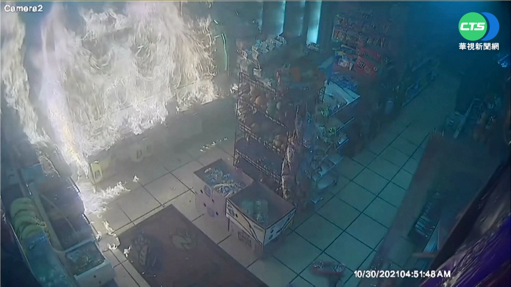 與店員口角氣不過 男竟丟汽油彈洩憤