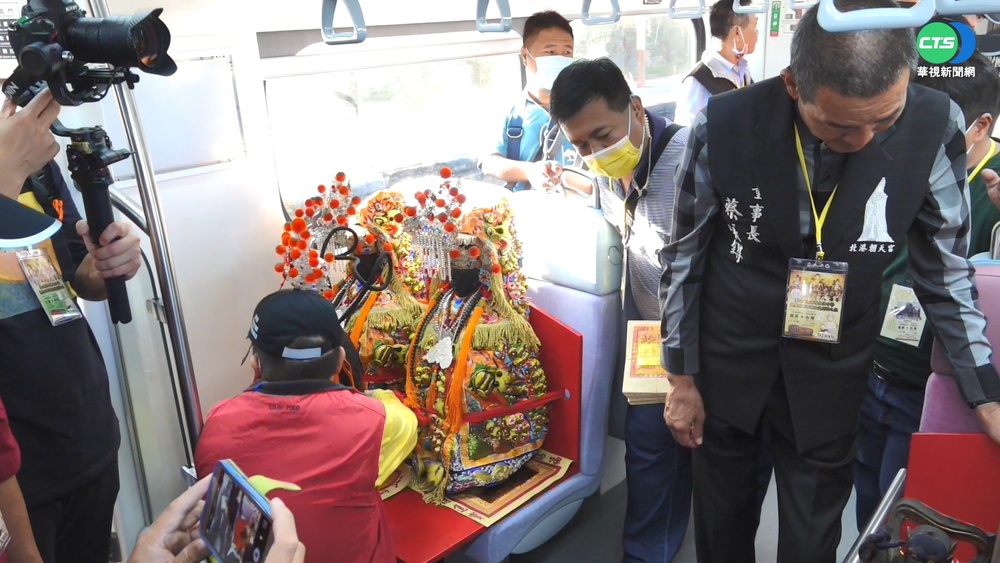北港媽17天火車環島之旅 為蒼生祈福
