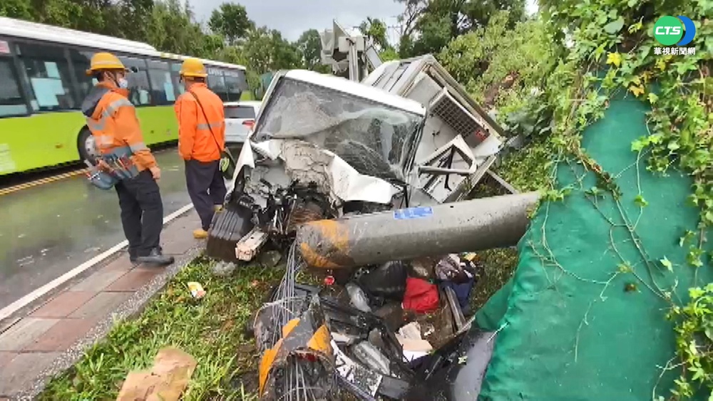 仰德大道連環撞! 貨車煞車失靈釀5傷