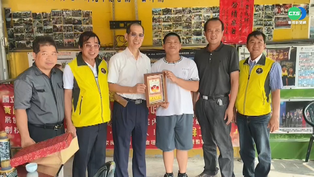 父子檔自掏腰包補路 接連獲好人好事獎