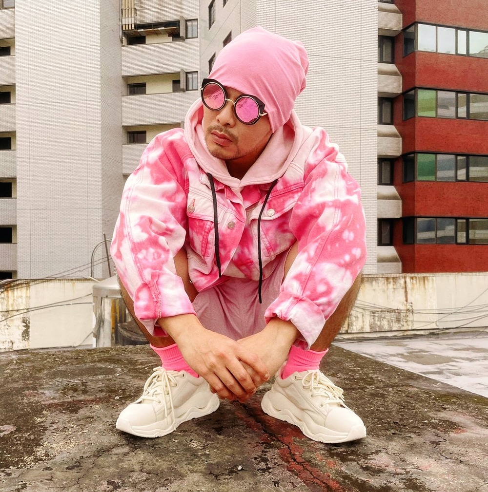 「玻璃心」引反彈聲浪 黃明志：政治別干預娛樂和藝術創作